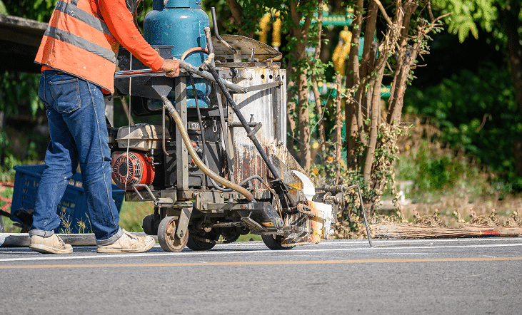 road saw cutting